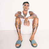 Men's ESSNTLS Slide Leaf
