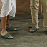 Women's ESSNTLS Slide Leaf